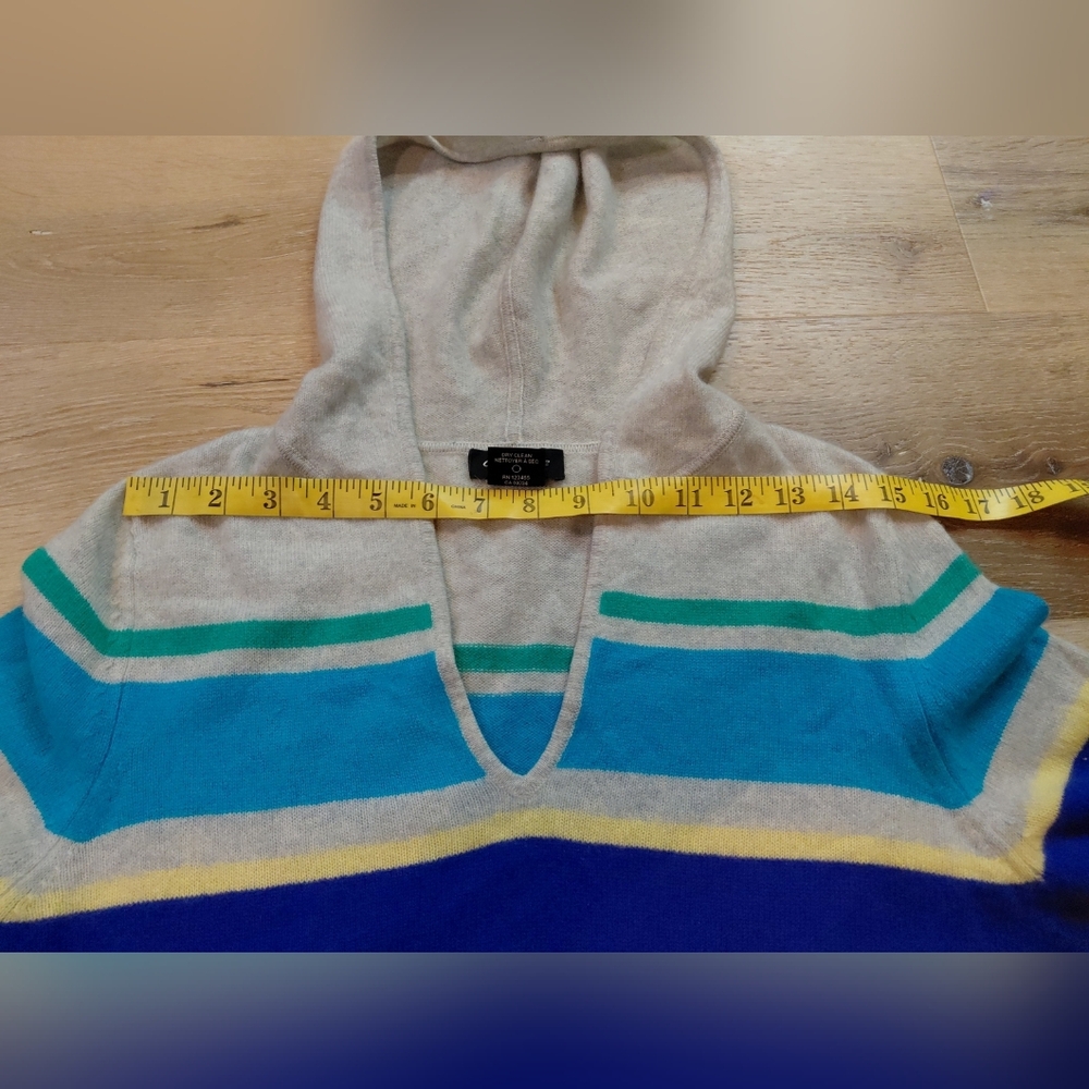 Lord & Taylor 100% Cashmere Sweater in Cream Long Sleeve - Picture 10 of 10